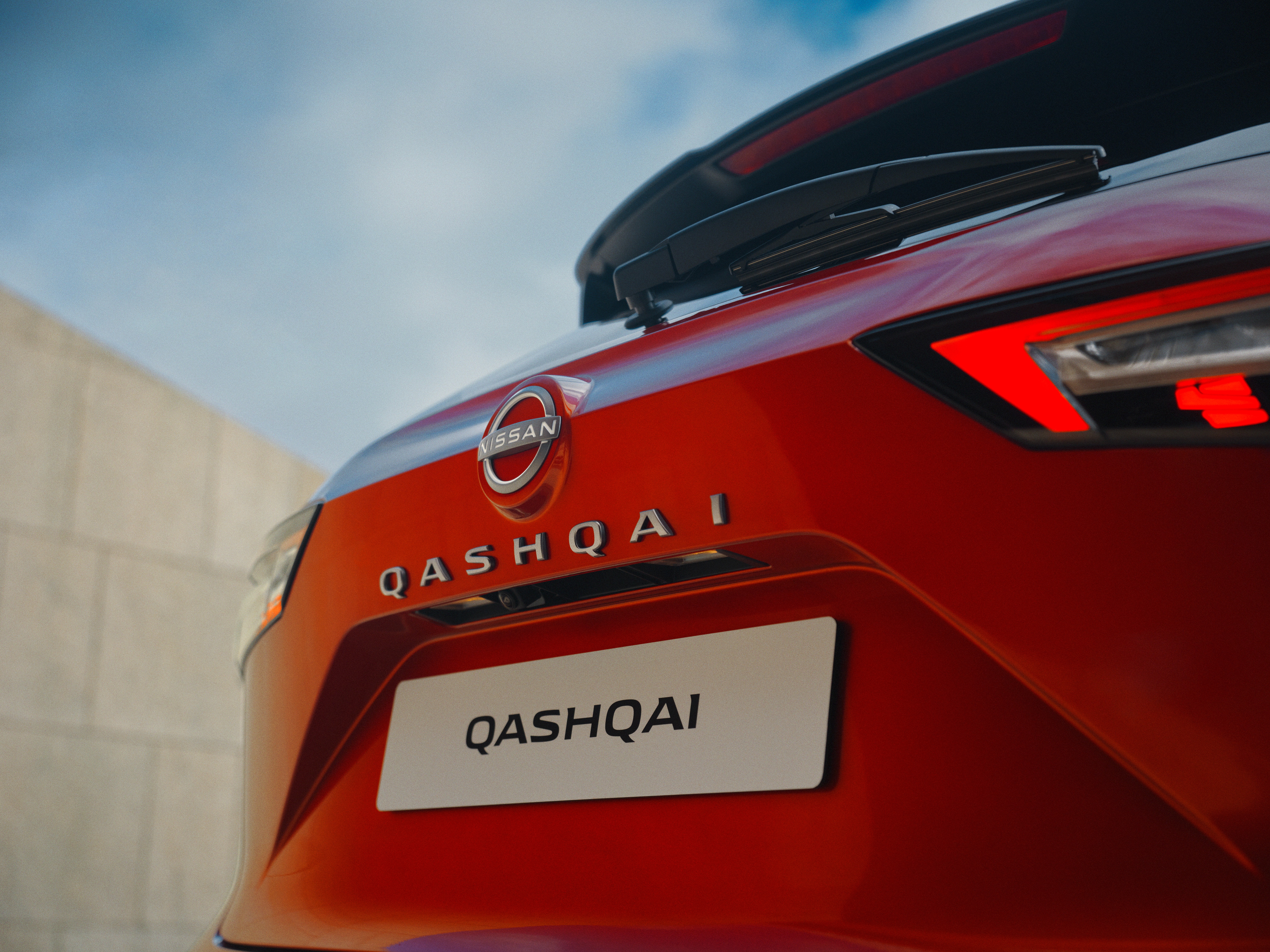 Nissan Qashqai N-Connecta from £1000 Deposit and £349 a month.